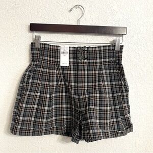 NWT American Eagle Womens Shorts Gray Black Plaid Cuff Hem Pleated Front Size 4